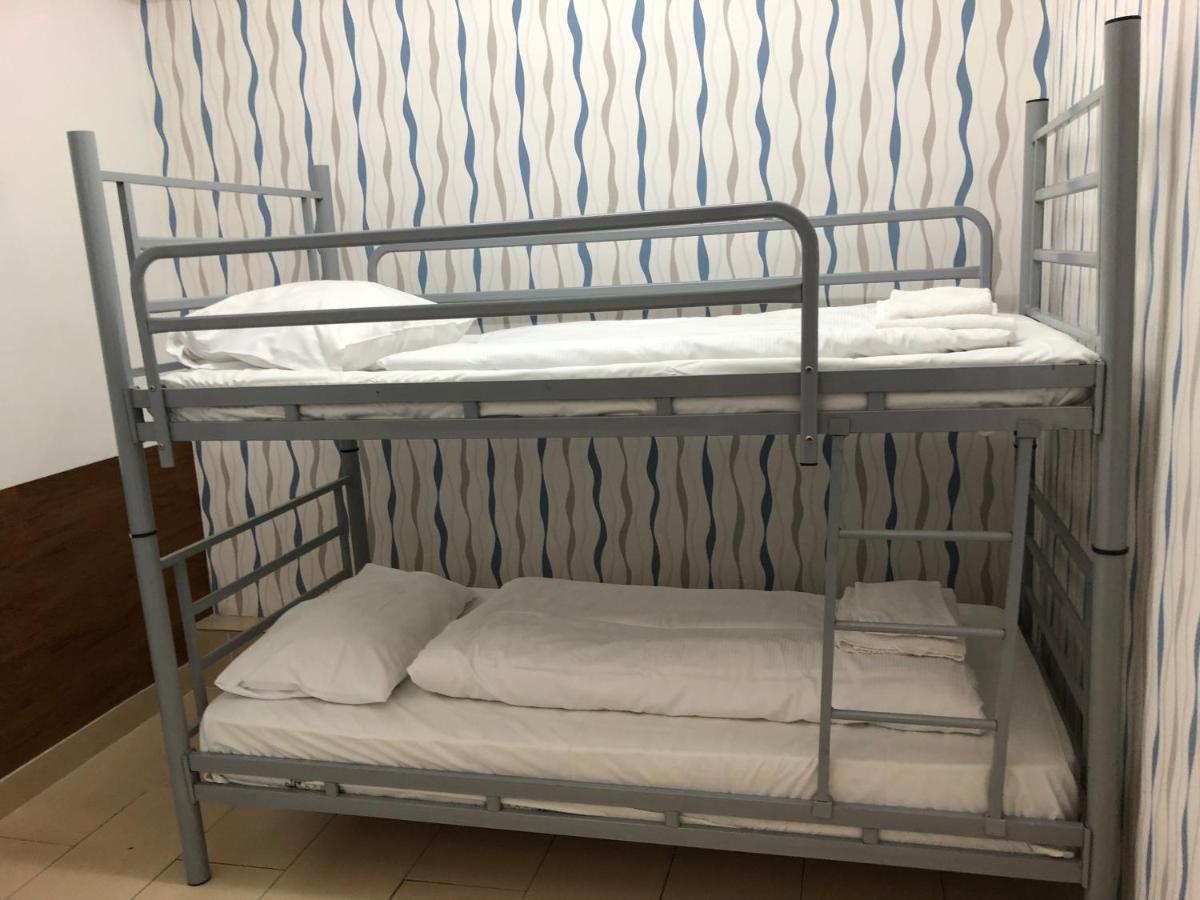 Hotel Moji Koeln Екстериор снимка